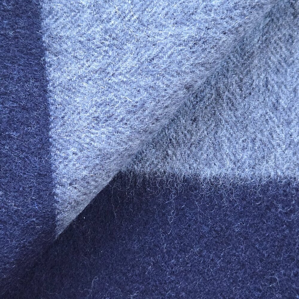NWOT Banana Republic Wool Herringbone Scarf Grey Navy - Picture 5 of 9